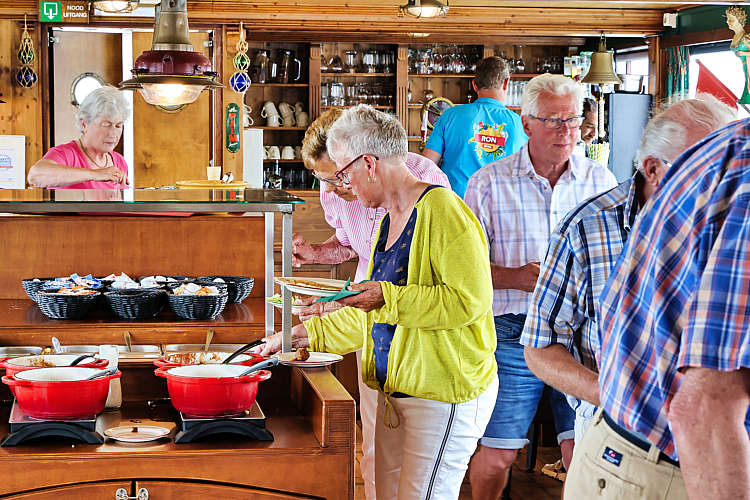 18 mei 2022 - Seniorenuitje-Pannenkoekenboot_071